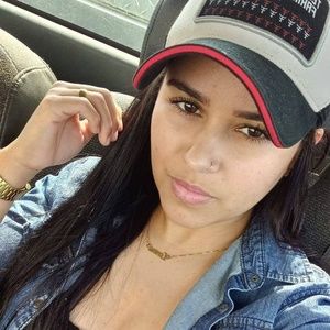 Meet your Posher, Lorena